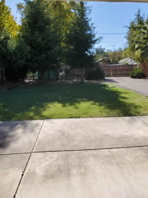 1035 Gold St, Redding, CA 96001 photo 5