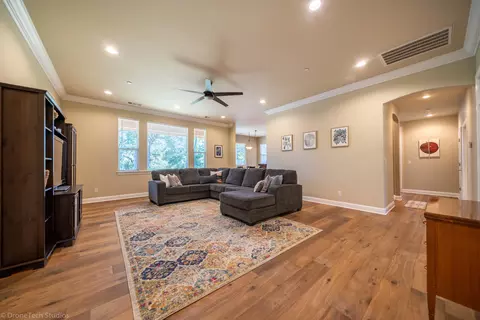 4687 Nantucket Dr, Redding, CA 96001 photo 3