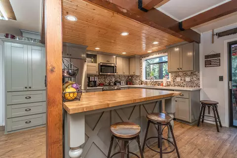 111 N Lakeview Dr, Trinity Center, CA 96091 photo 16