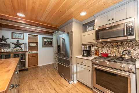 111 N Lakeview Dr, Trinity Center, CA 96091 photo 18