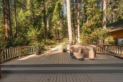 111 N Lakeview Dr, Trinity Center, CA 96091 photo 34