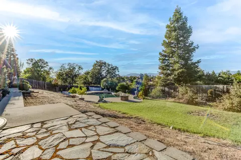 1894 Harvard Way, Redding, CA 96003 photo 39