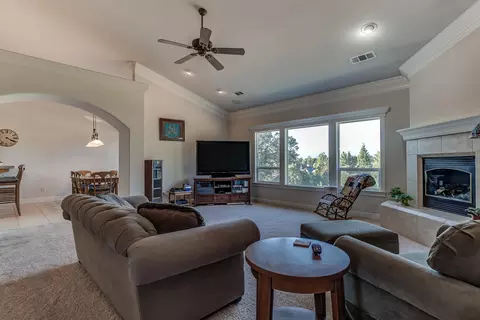 1894 Harvard Way, Redding, CA 96003 photo 5
