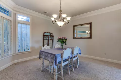 1894 Harvard Way, Redding, CA 96003 photo 9