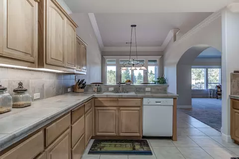 1894 Harvard Way, Redding, CA 96003 photo 13