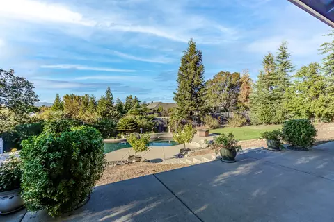 1894 Harvard Way, Redding, CA 96003 photo 31