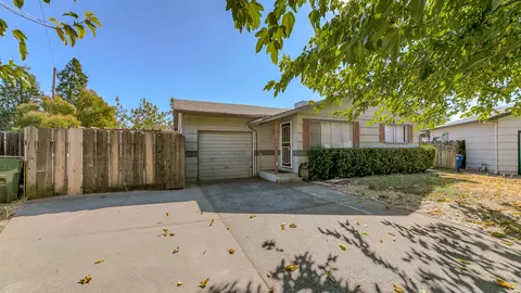 2169 Neptune, Redding, CA 96002 photo 1