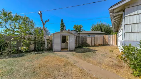 2169 Neptune, Redding, CA 96002 photo 22