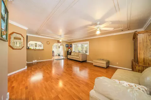 21027 Rae Ln, Redding, CA 96003 photo 8