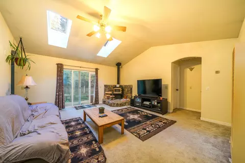 9355 Pharisee Dr, Shingletown, CA 96088 photo 2