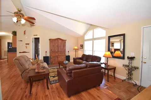 32319 Battle View Dr, Manton, CA 96059 photo 2