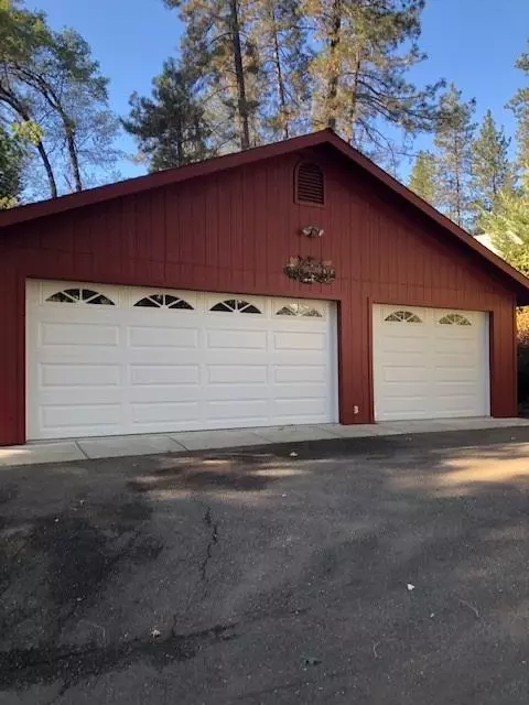 19141 Kamloop Rd, Lakehead, CA 96051 photo 1