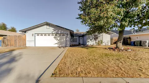 3643 Capricorn Way, Redding, CA 96002 photo 1