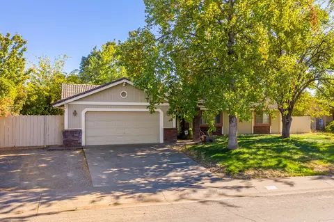 1929 Kildare Dr, Redding, CA 96001 photo 3