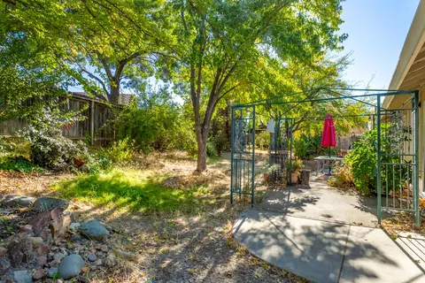 1929 Kildare Dr, Redding, CA 96001 photo 25