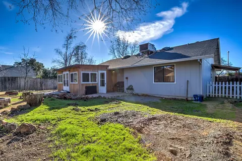 3277 Floral Way, Redding, CA 96002 photo 20