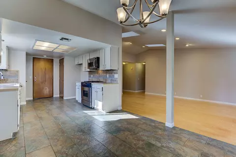 3277 Floral Way, Redding, CA 96002 photo 6