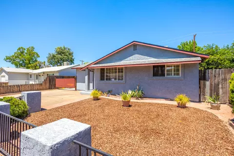 2092 Jupiter Ter, Redding, CA 96002 photo 2