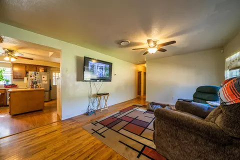 2415 Alden Ave, Redding, CA 96002 photo 22