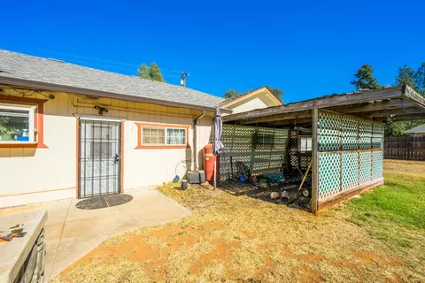 2415 Alden Ave, Redding, CA 96002 photo 12