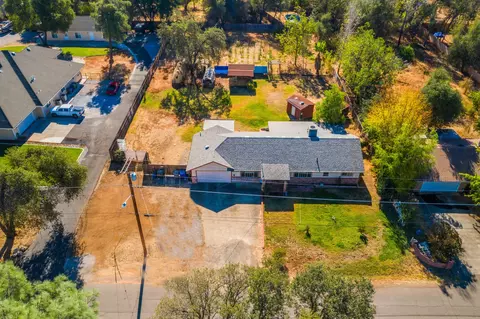 2415 Alden Ave, Redding, CA 96002 photo 2
