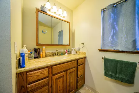 2415 Alden Ave, Redding, CA 96002 photo 24