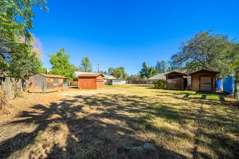 2415 Alden Ave, Redding, CA 96002 photo 8