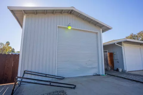 6845 Granada Dr, Redding, CA 96002 photo 46