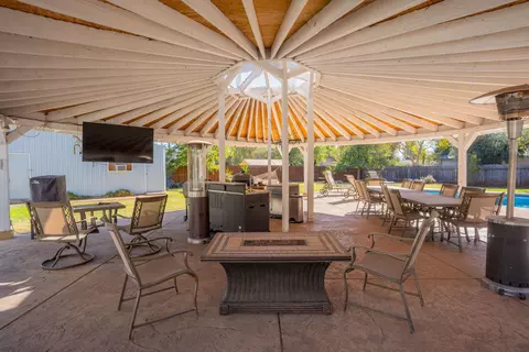 6845 Granada Dr, Redding, CA 96002 photo 33