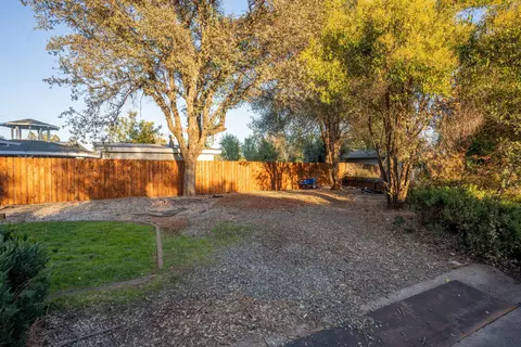 6845 Granada Dr, Redding, CA 96002 photo 55