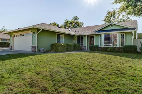 2711 Atrium Way, Redding, CA 96003 photo 2
