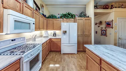 2711 Atrium Way, Redding, CA 96003 photo 7