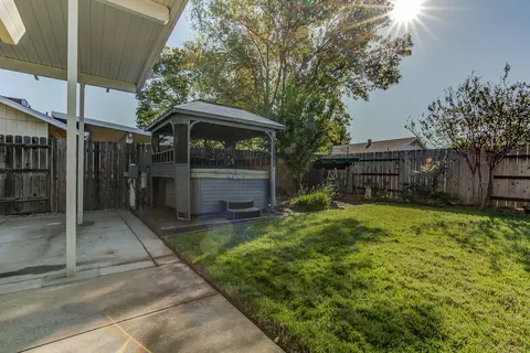 2711 Atrium Way, Redding, CA 96003 photo 24