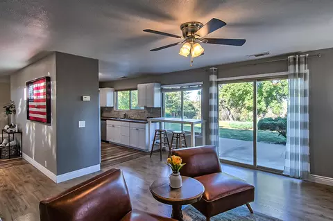 3554 Wasatch Dr, Redding, CA 96001 photo 9