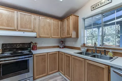 13325 Roadrunner Loop, Red Bluff, CA 96080 photo 14