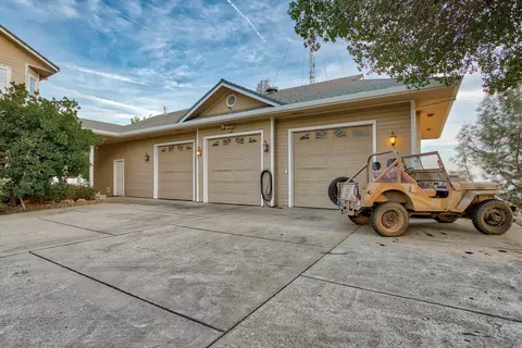 16211 Purple Elm Dr, Redding, CA 96001 photo 6