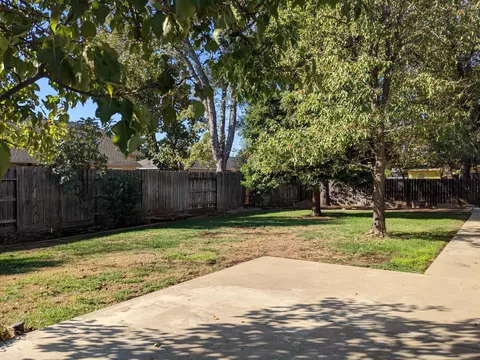 1355 Madewood Ln, Redding, CA 96002 photo 5