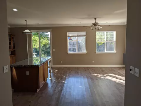 1355 Madewood Ln, Redding, CA 96002 photo 3
