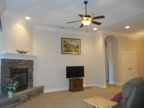 2384 Voltaire Way, Redding, CA 96003 photo 3