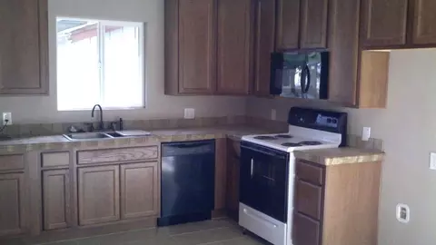 2950 Kelly Ln, Redding, CA 96002 photo 3
