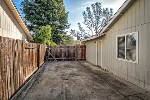 3438 Billings Dr, Redding, CA 96002 photo 13