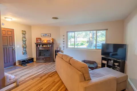 1979 Bechelli Ln, Redding, CA 96002 photo 2