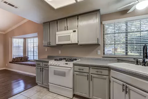 2020 Marlene Ave, Redding, CA 96002 photo 3