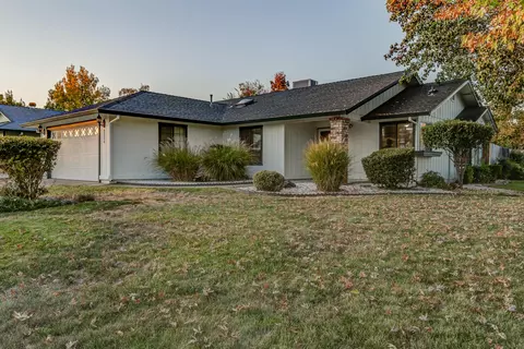 2020 Marlene Ave, Redding, CA 96002 photo 2
