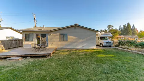 2633 Wyndham Ln, Redding, CA 96001 photo 14