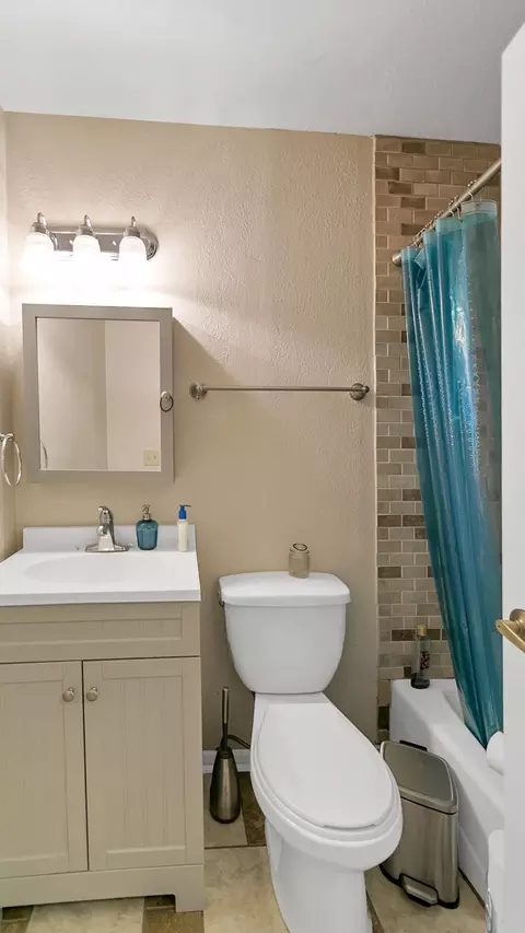2633 Wyndham Ln, Redding, CA 96001 photo 8