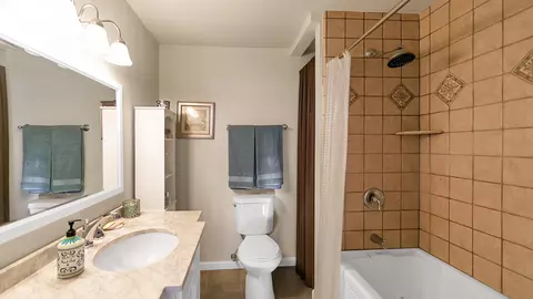 2633 Wyndham Ln, Redding, CA 96001 photo 5