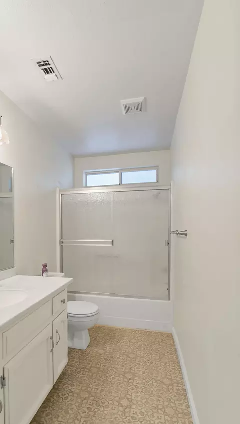 2025 S Ridge Dr, Redding, CA 96003 photo 8