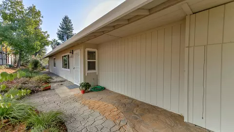 2025 S Ridge Dr, Redding, CA 96003 photo 23