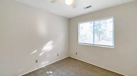 2025 S Ridge Dr, Redding, CA 96003 photo 11